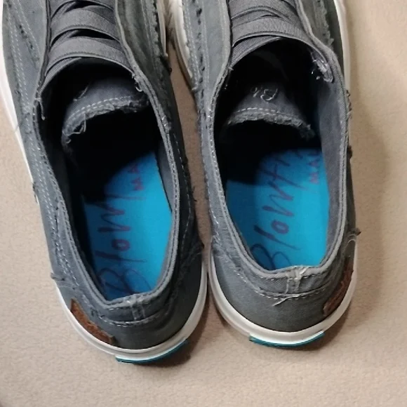 Blowfish Women's Casual Gray Slip-On Sneakers - Picture 5 of 10